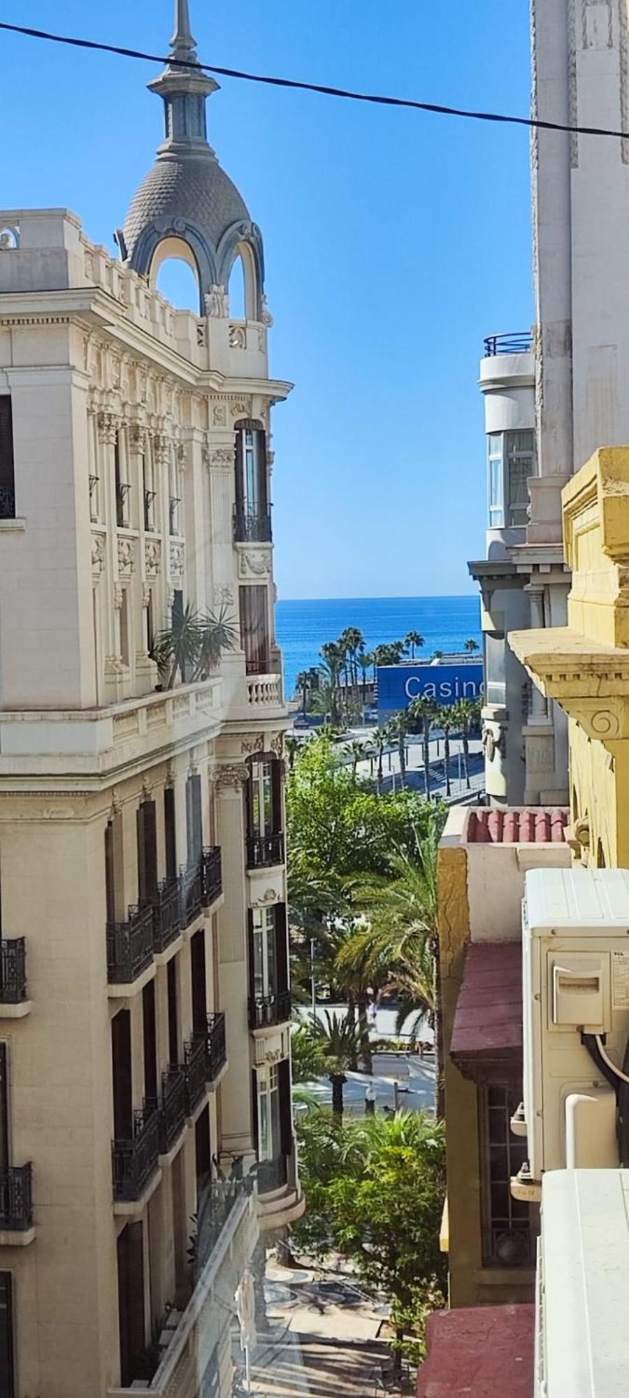 Agreda Apartment With Ac Аликанте Екстериор снимка